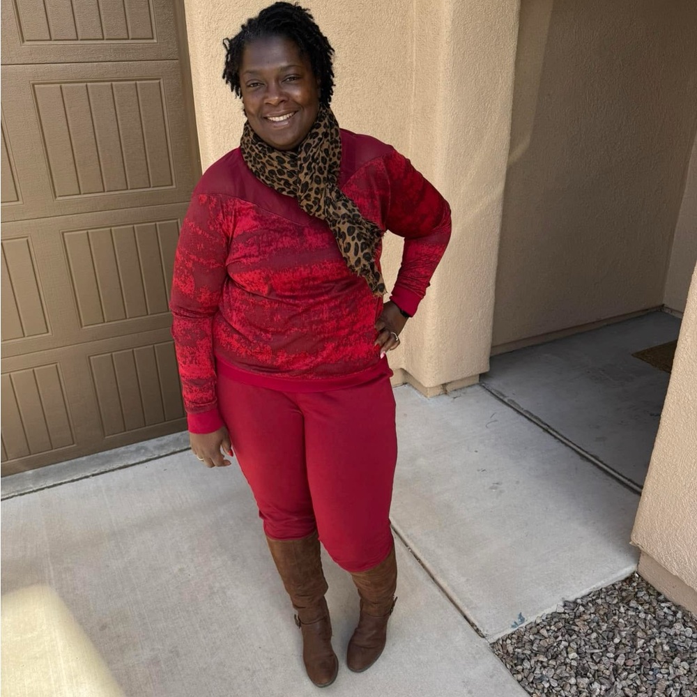 EUC LuLaRoe Skinny Jeans Brick Red